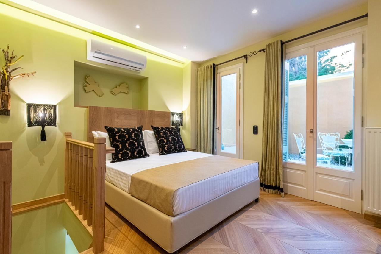 Ipelhome - Plaka Boutique Apartments Athen Exterior foto