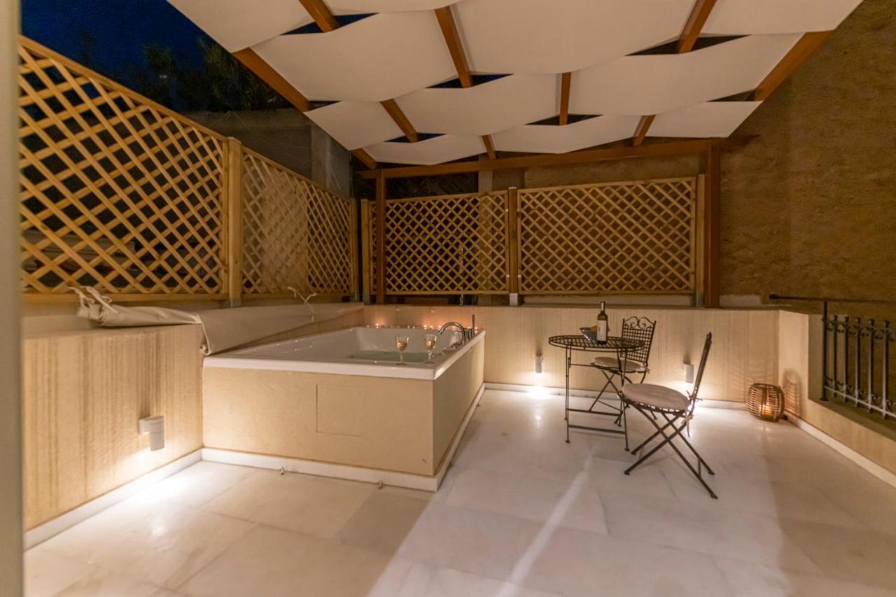 Ipelhome - Plaka Boutique Apartments Athen Exterior foto