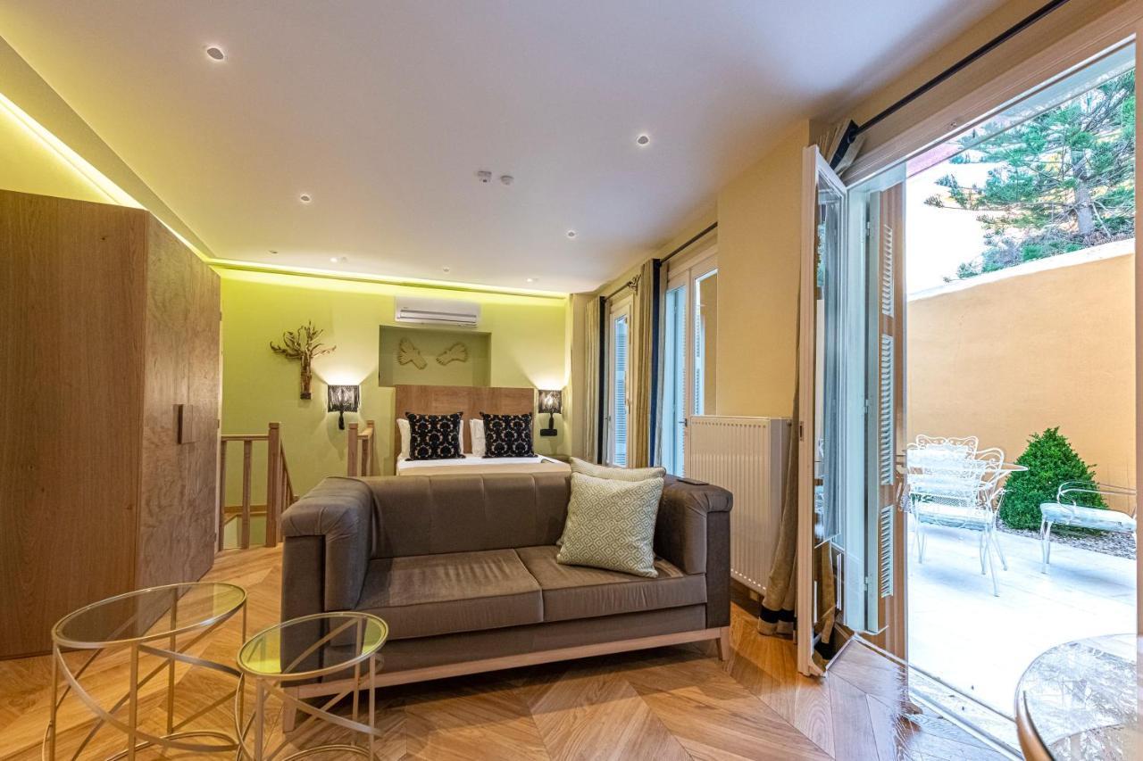 Ipelhome - Plaka Boutique Apartments Athen Exterior foto