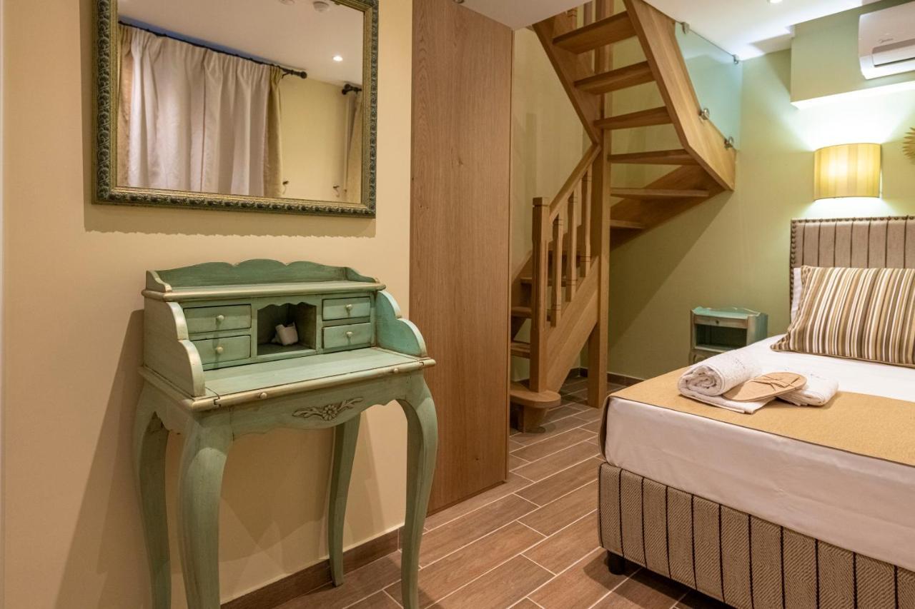 Ipelhome - Plaka Boutique Apartments Athen Exterior foto
