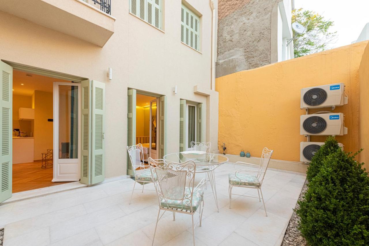 Ipelhome - Plaka Boutique Apartments Athen Exterior foto