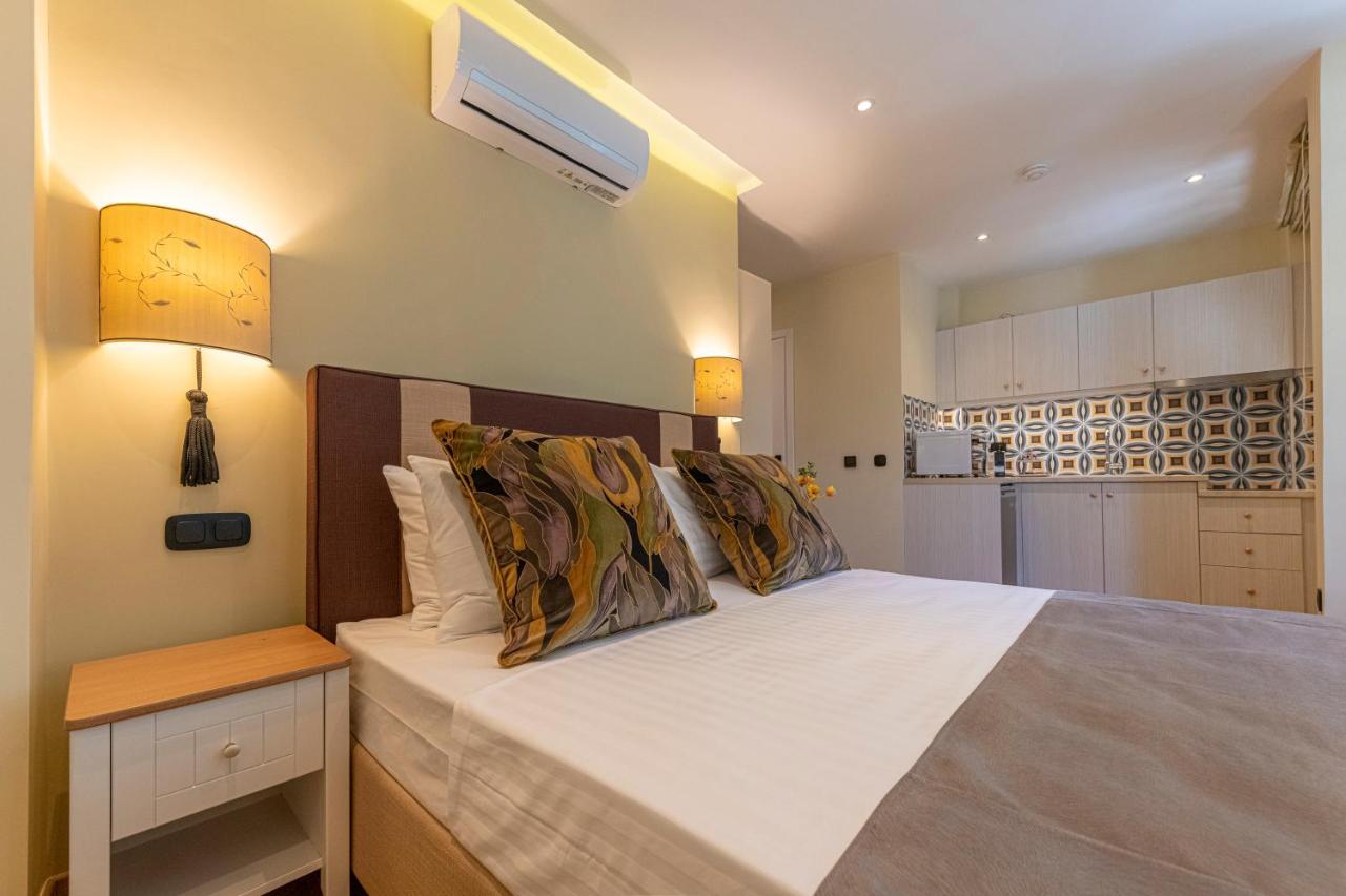 Ipelhome - Plaka Boutique Apartments Athen Exterior foto